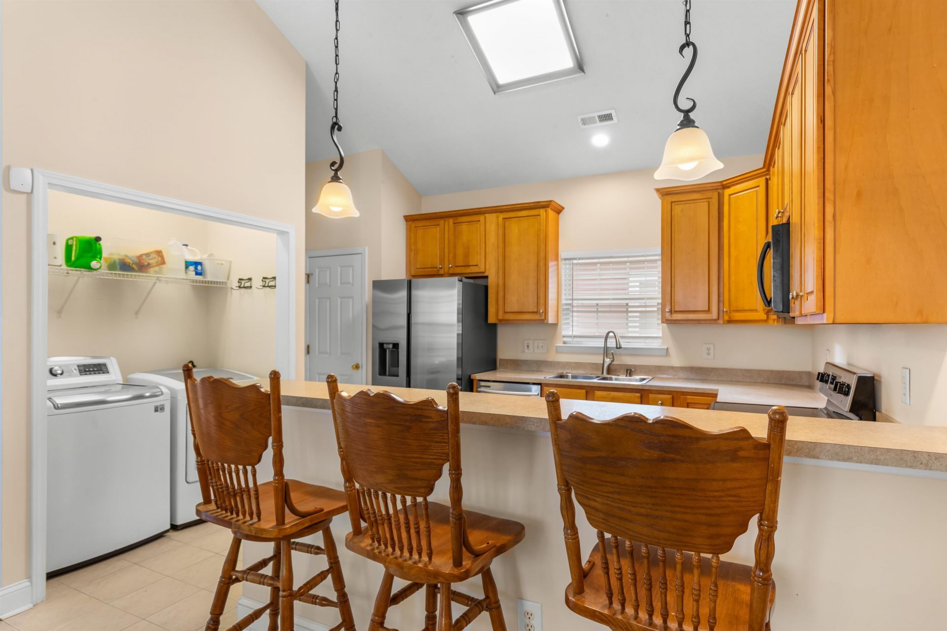 169 Foxpath Loop Photo 8
