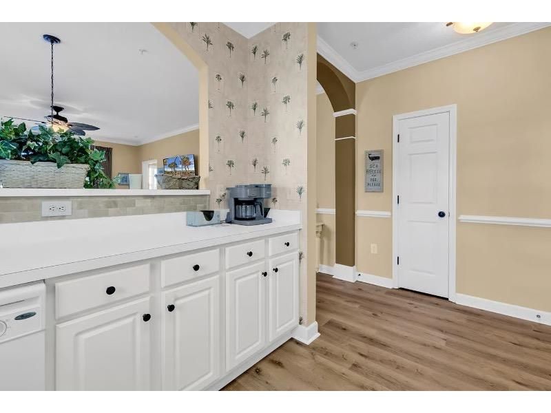 6203 Catalina Dr. Photo 8