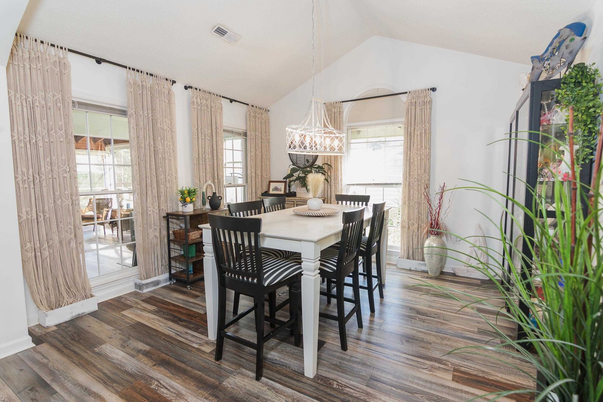 9754 Crane Dr. Photo 10