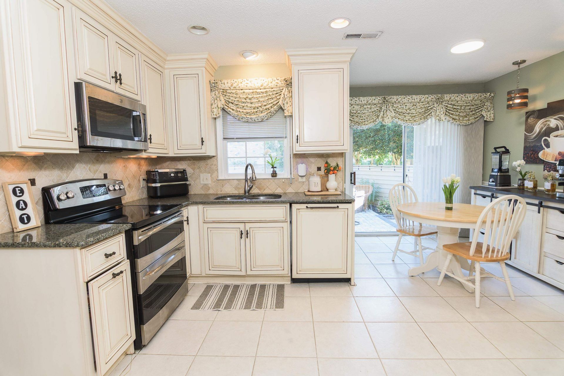 9754 Crane Dr. Photo 12