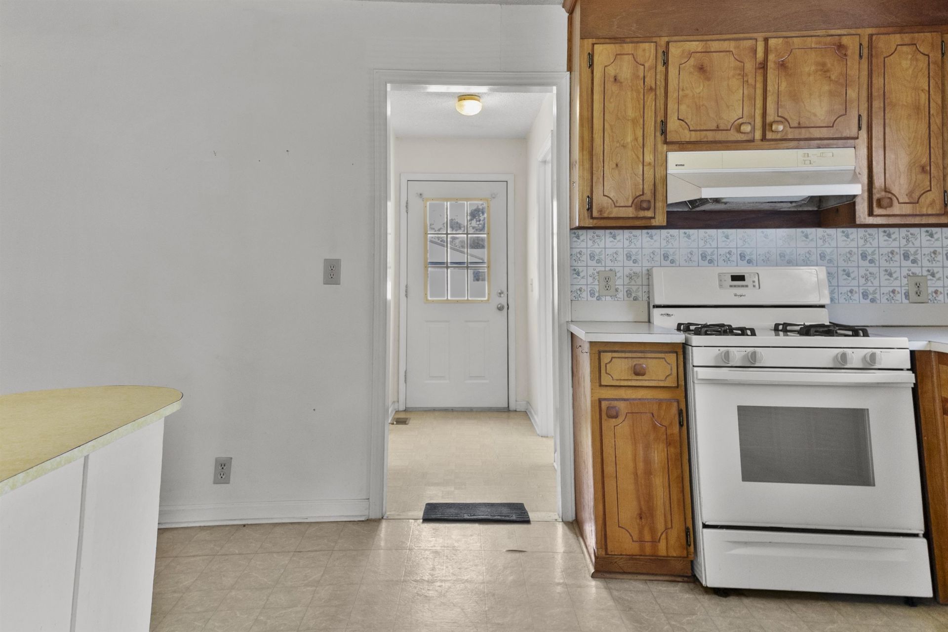 603 S Main St. Photo 14