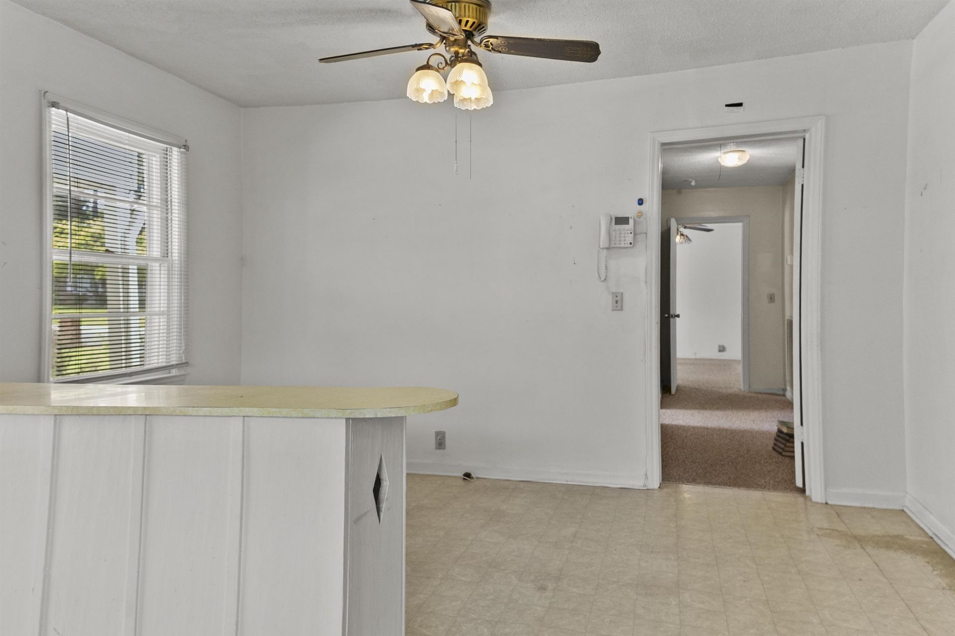 603 S Main St. Photo 15