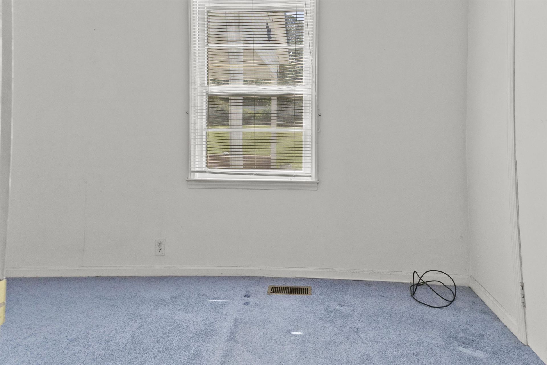 603 S Main St. Photo 25