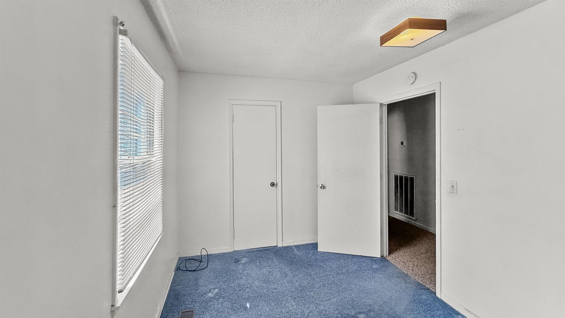 603 S Main St. Photo 26