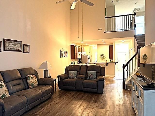 601 Buckingham Ln. Photo 13