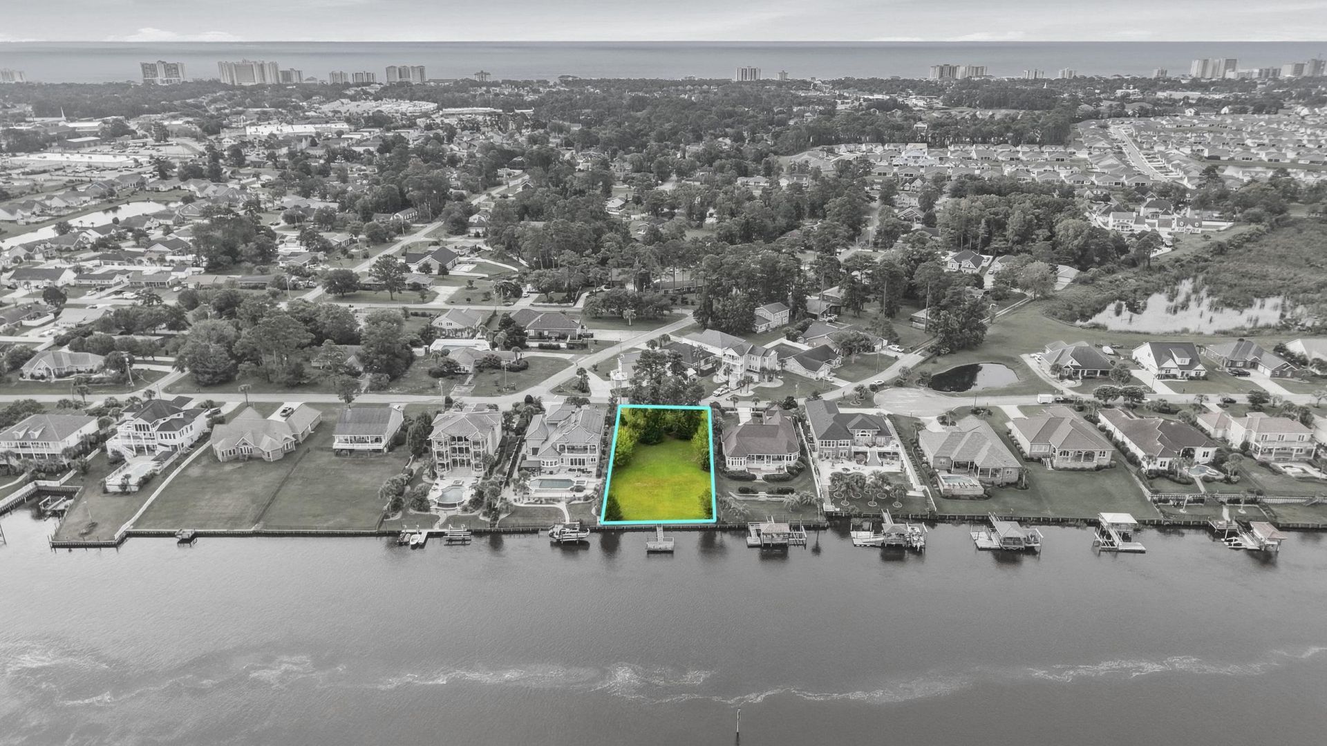 902 Waterside St.  Photo 12