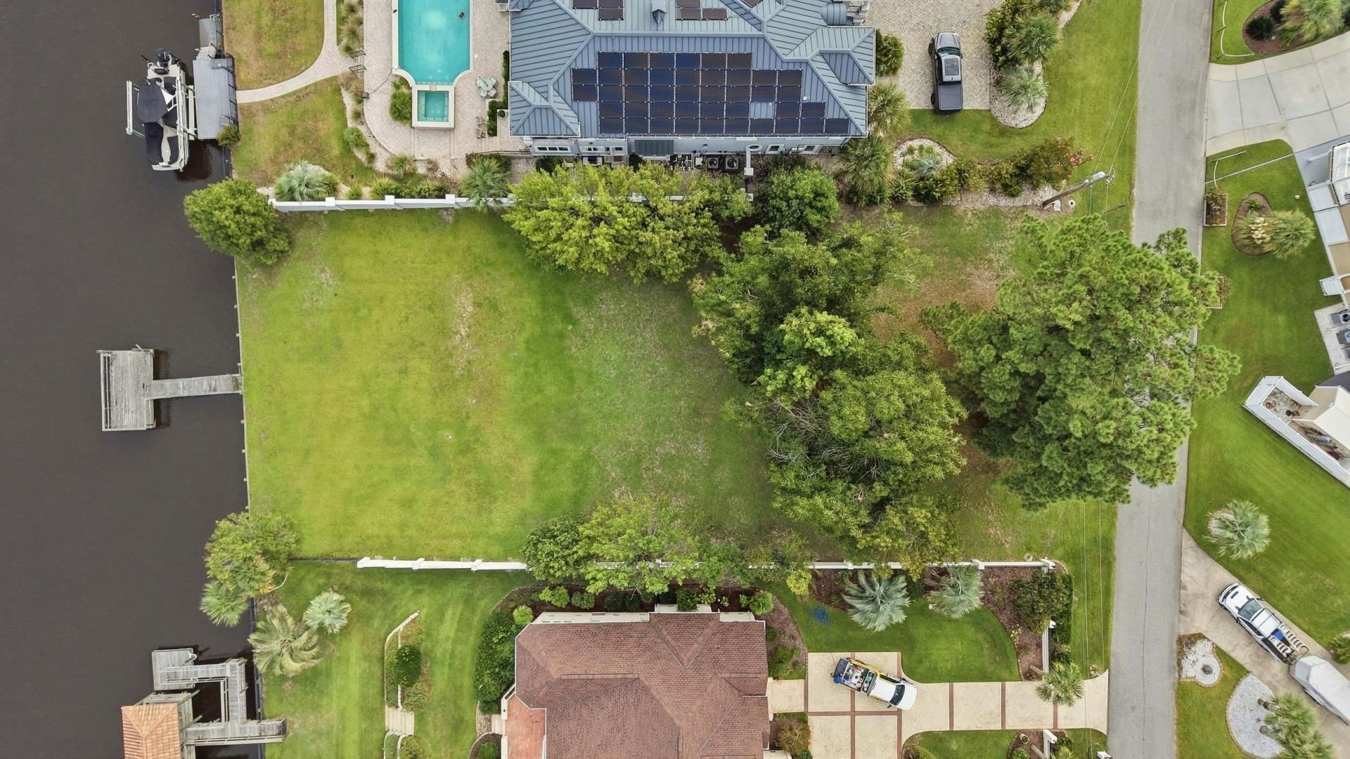 902 Waterside St.  Photo 13