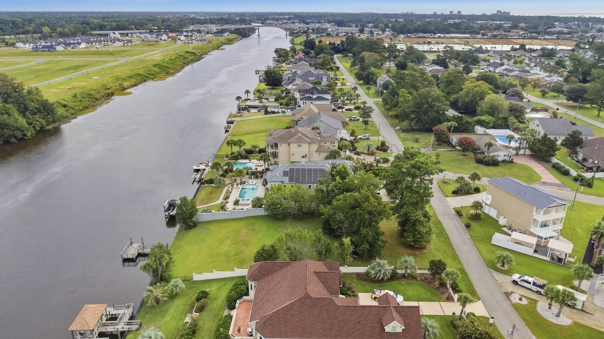 902 Waterside St.  Photo 15