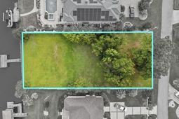 902 Waterside St.  photo 4