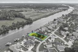 902 Waterside St.  photo 4