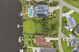 902 Waterside St.  photo 4