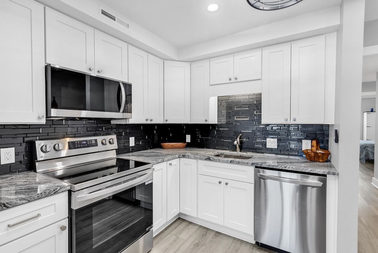 340 N Waccamaw Dr. Photo 14