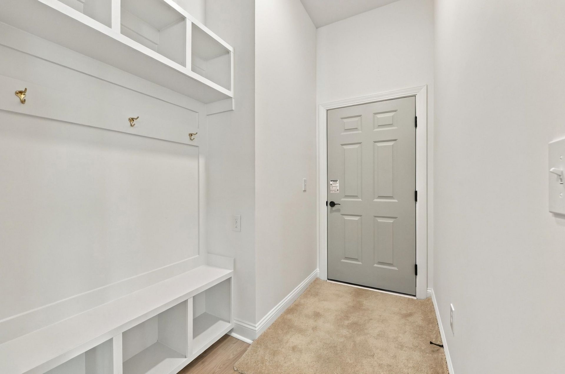 2634 Whitehorn Way Photo 37
