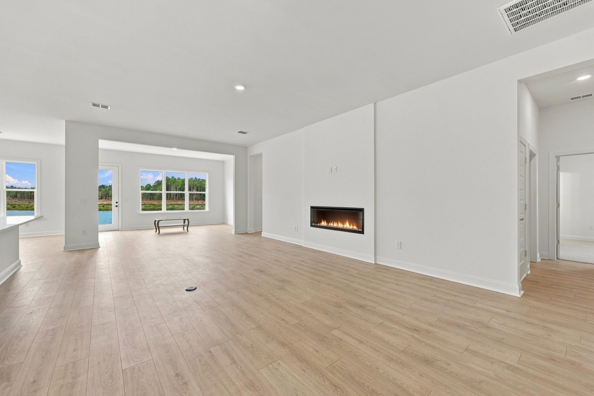 2634 Whitehorn Way Photo 8