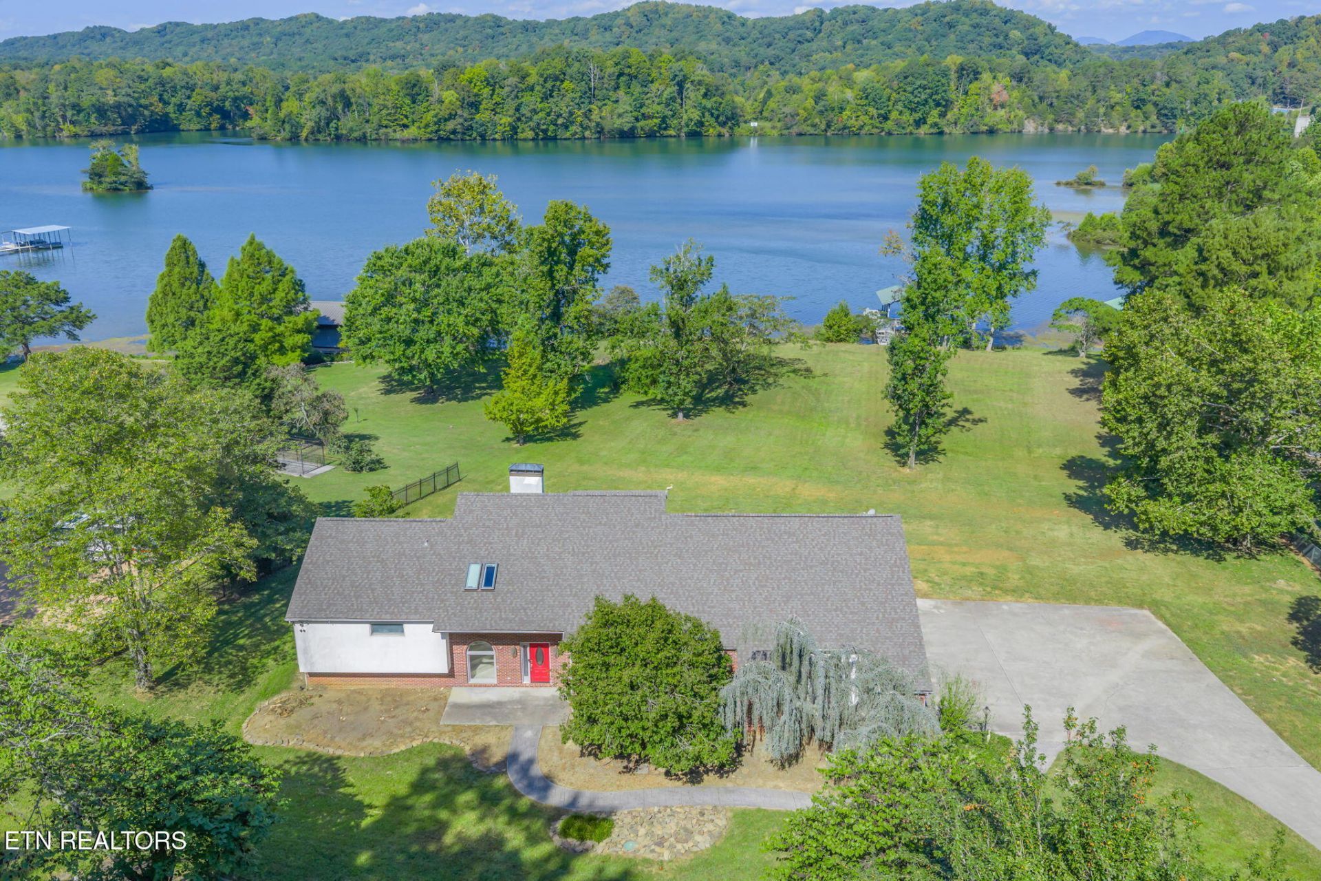 4209 Guinn Rd, Knoxville, TN 37931 Main Photo