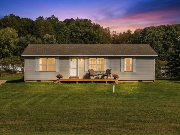 2065 Sara Drive S, Lake City, MI 49651