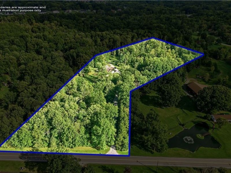6859 Fairground Boulevard , Canfield, OH 44406 Photo 9