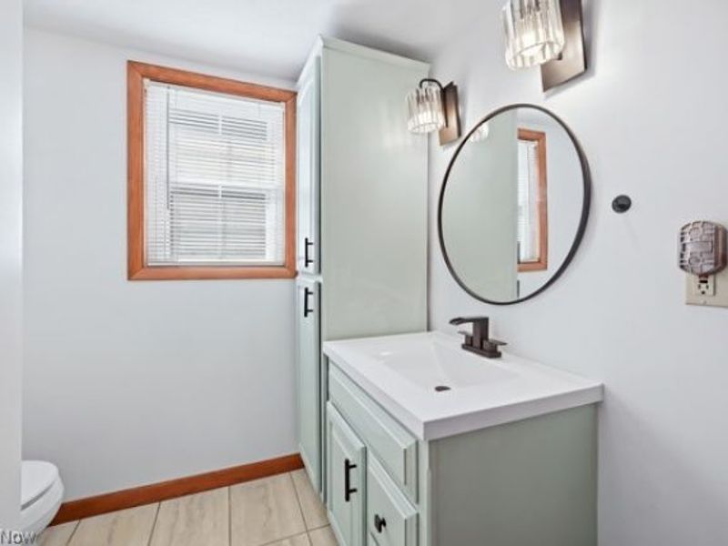 779 E Liberty Street, Hubbard, OH 44425 Photo 14