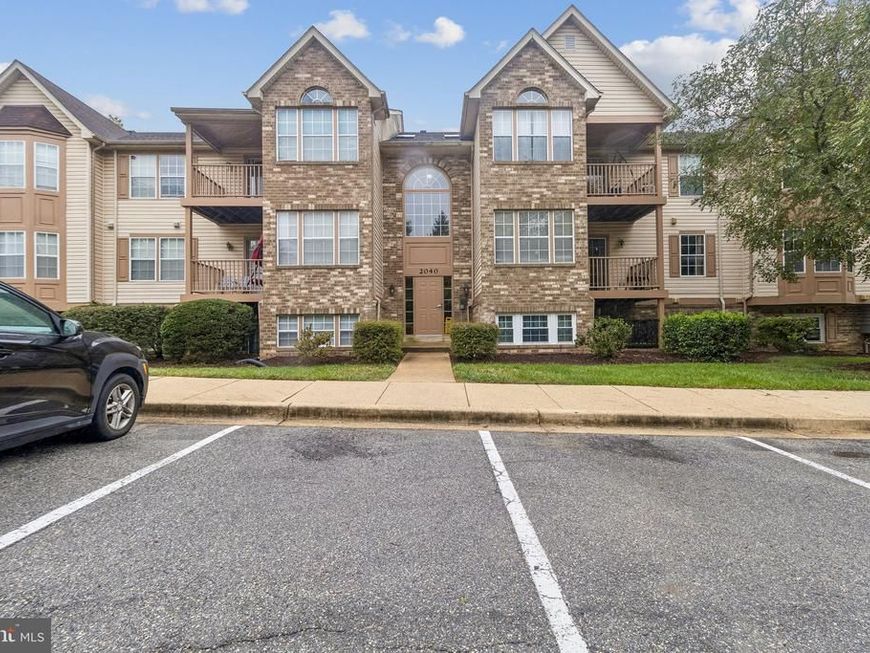 2040 Alice Avenue, Unit 202, Oxon Hill, MD 20745 Main Photo