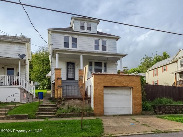 298 E Grove Street, Pringle, PA 18704