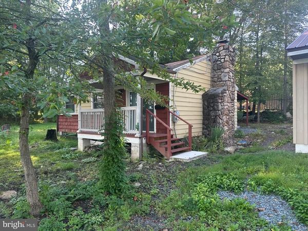 33 OLD BERWICK , DRUMS, PA 18222