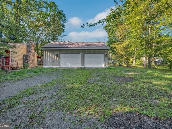 33 OLD BERWICK, DRUMS, PA 18222