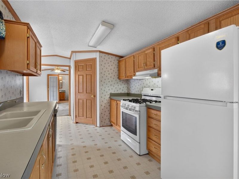 35157 Center Ridge Road , Unit 153, North Ridgeville, OH 44039 Photo 15