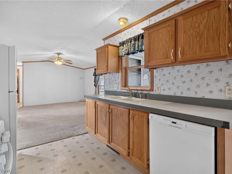 35157 Center Ridge Road , Unit 153, North Ridgeville, OH 44039 Photo 16