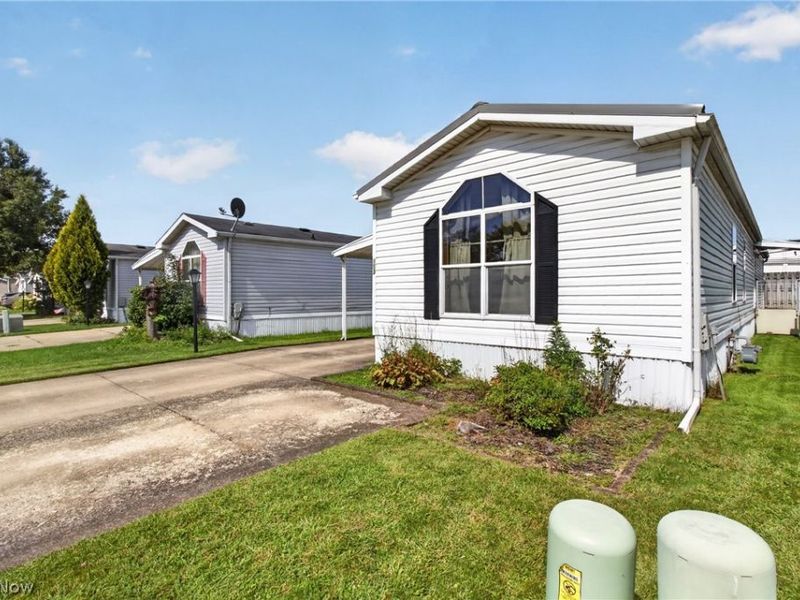 35157 Center Ridge Road , Unit 153, North Ridgeville, OH 44039 Photo 5