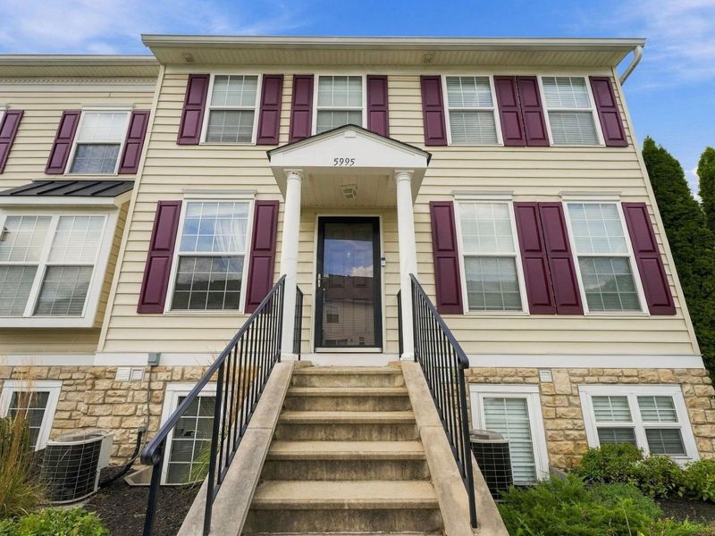 5995 Ferdinand Drive , Unit 32, New Albany, OH 43054 Photo 1