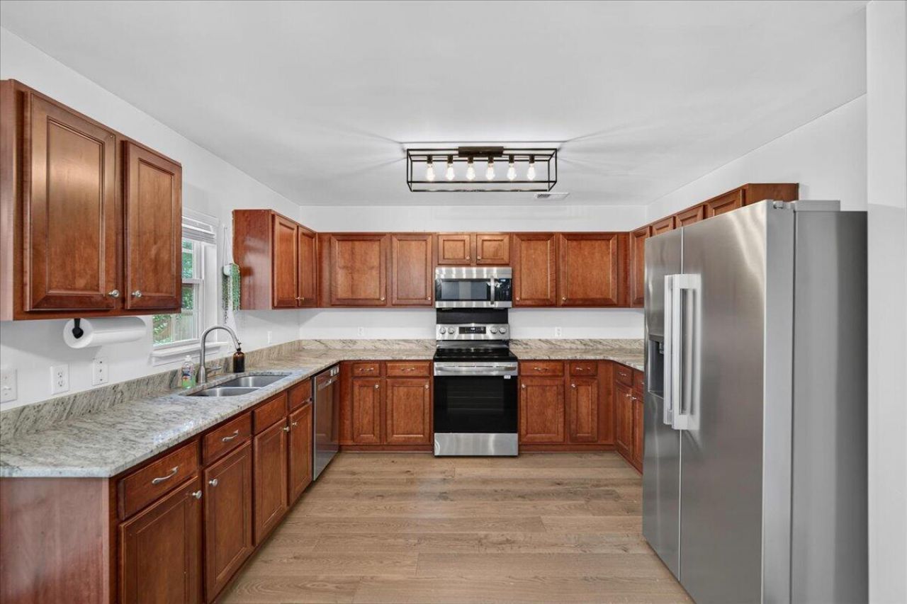 104 Basler Street Photo 17