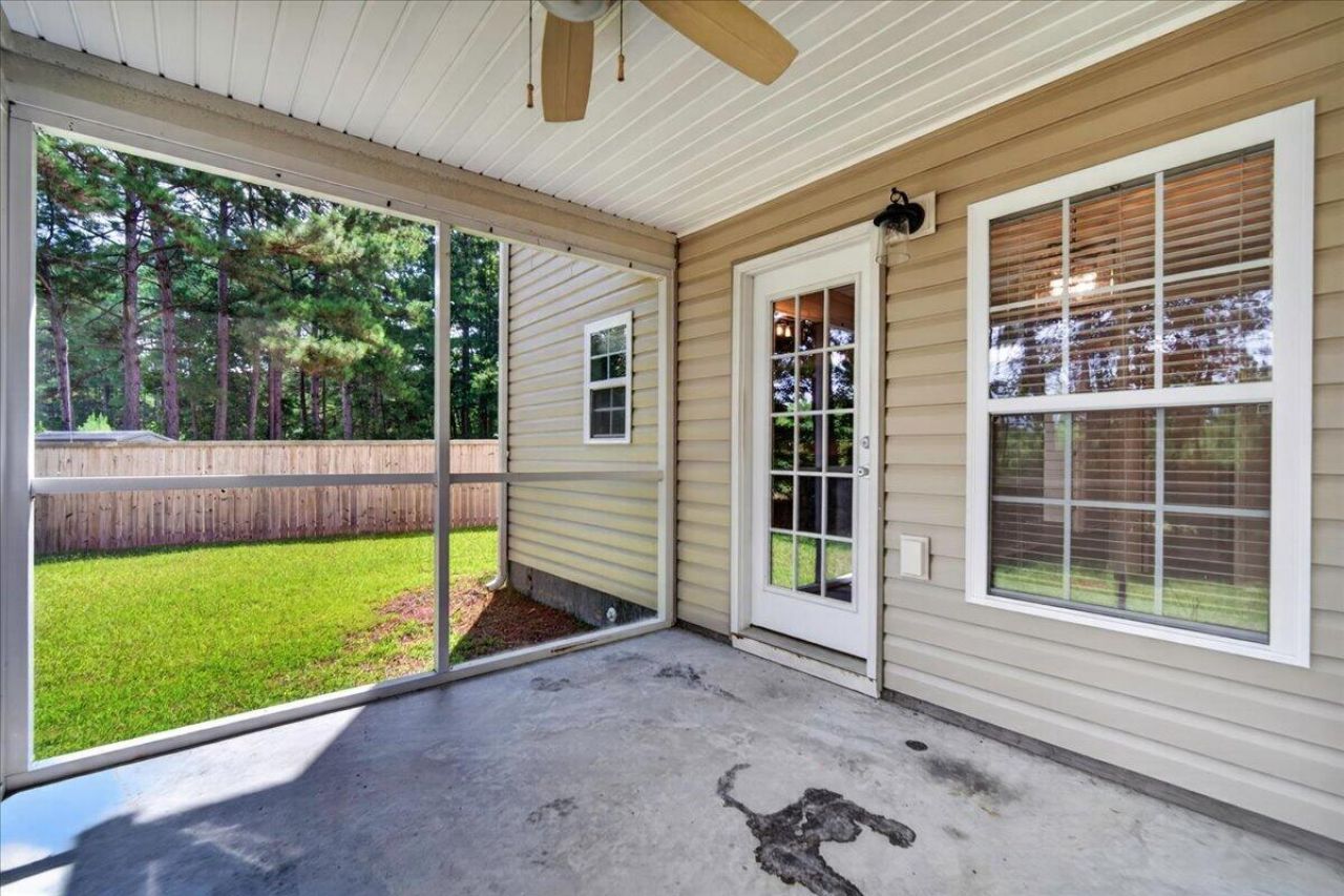 104 Basler Street Photo 22