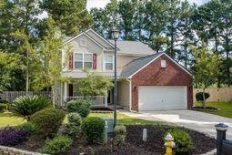 104 Basler Street photo 4