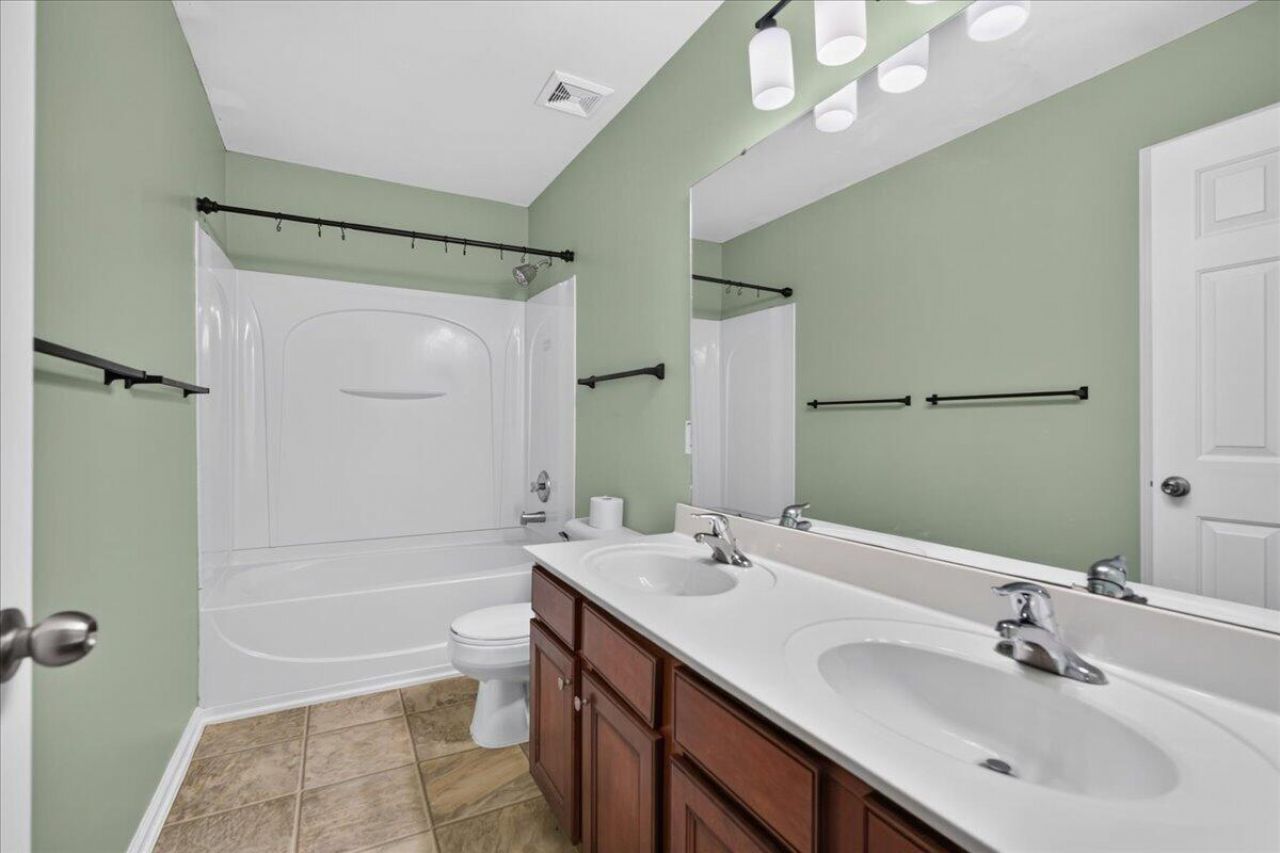 104 Basler Street Photo 35