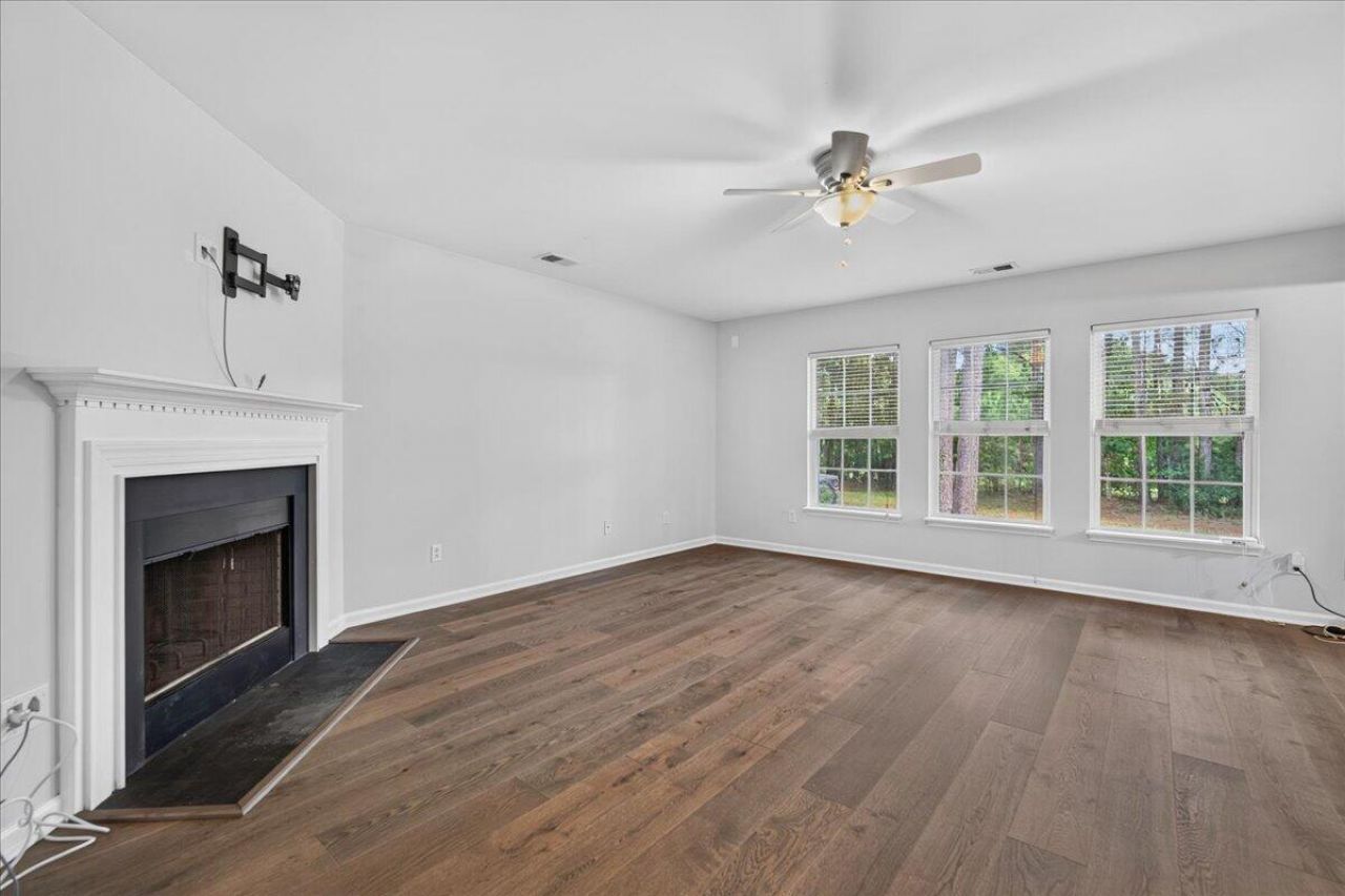 104 Basler Street Photo 9