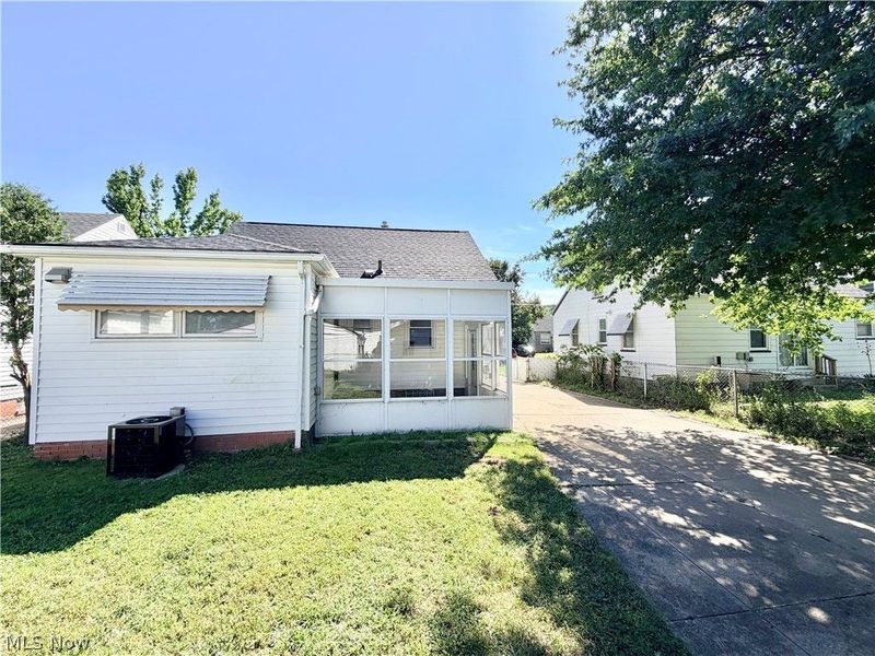20751 Wilmore Avenue , Euclid, OH 44123 Photo 18