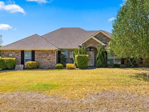 116 Springfield Circle, Red Oak, TX 75165