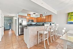 1707 Perrin Dr. photo 4