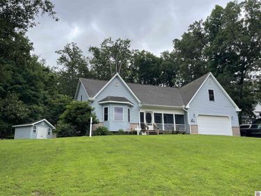 448 Bayshore Drive, Cadiz, KY 42211