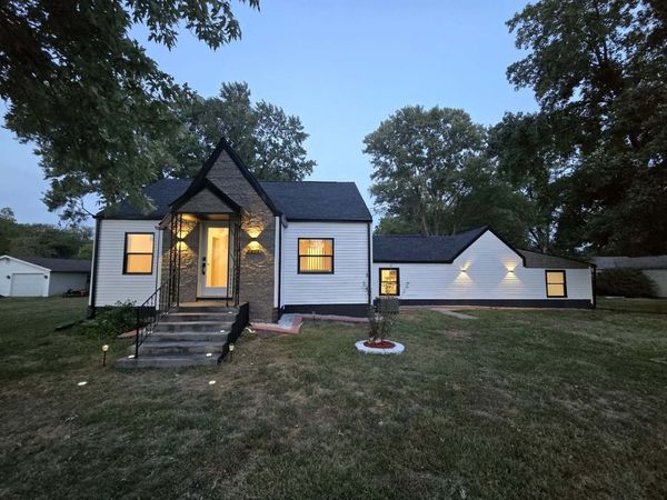 14322 MEMORY Lane , Mt Vernon, IL 62864