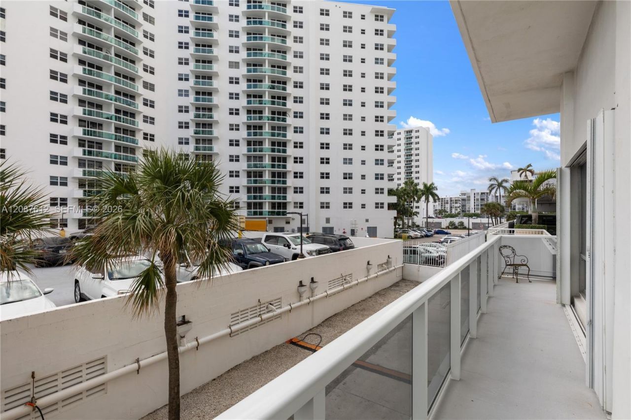 2751 S Ocean Dr, Unit 208S, Hollywood, FL 33019 Photo