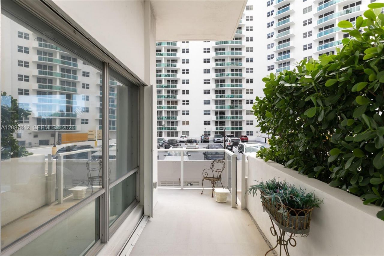 2751 S Ocean Dr, Unit 208S, Hollywood, FL 33019 Photo