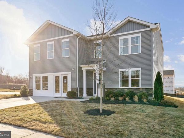 126 FORTUNA ROAD , CHARLES TOWN, WV 25414