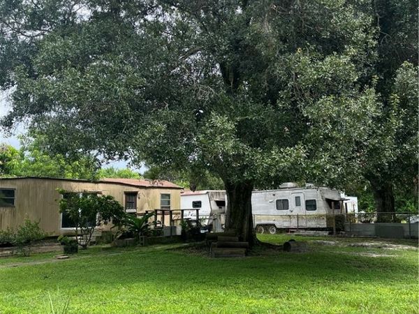 1183 SW Pinetree Trail , Stuart, FL 34997