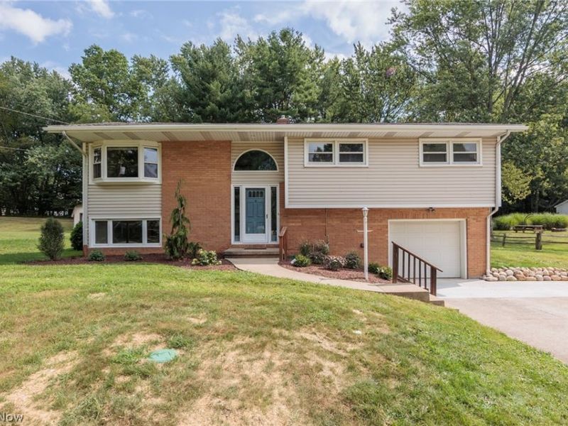 4261 Slaughter Road , Green, OH 44685 Photo 1