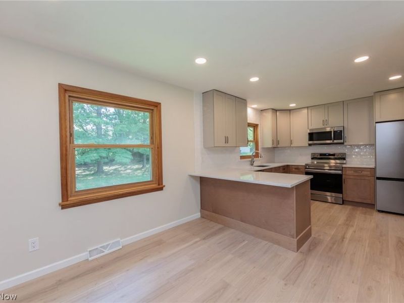 4261 Slaughter Road , Green, OH 44685 Photo 9