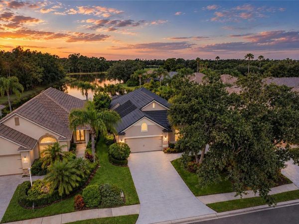 7818 TROON COURT , LAKEWOOD RANCH, FL 34202