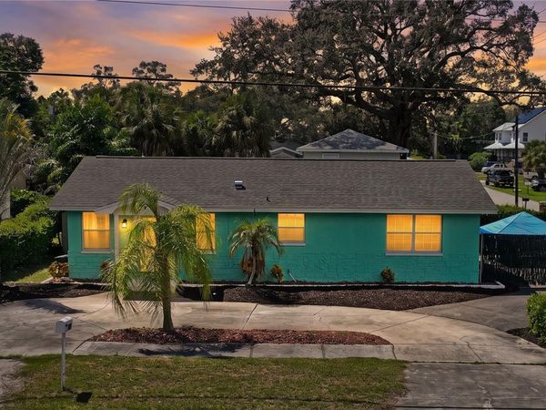 223 N WALTON AVENUE , TARPON SPRINGS, FL 34689