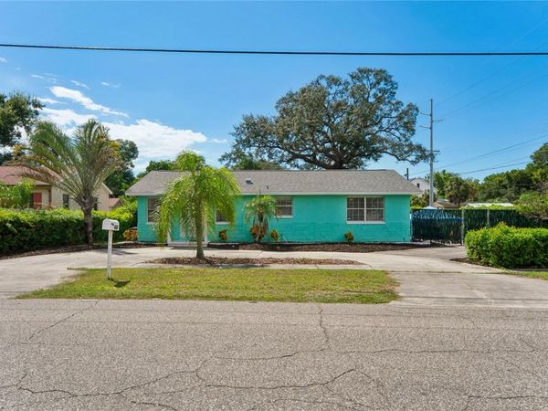 223 N WALTON AVENUE, TARPON SPRINGS, FL 34689