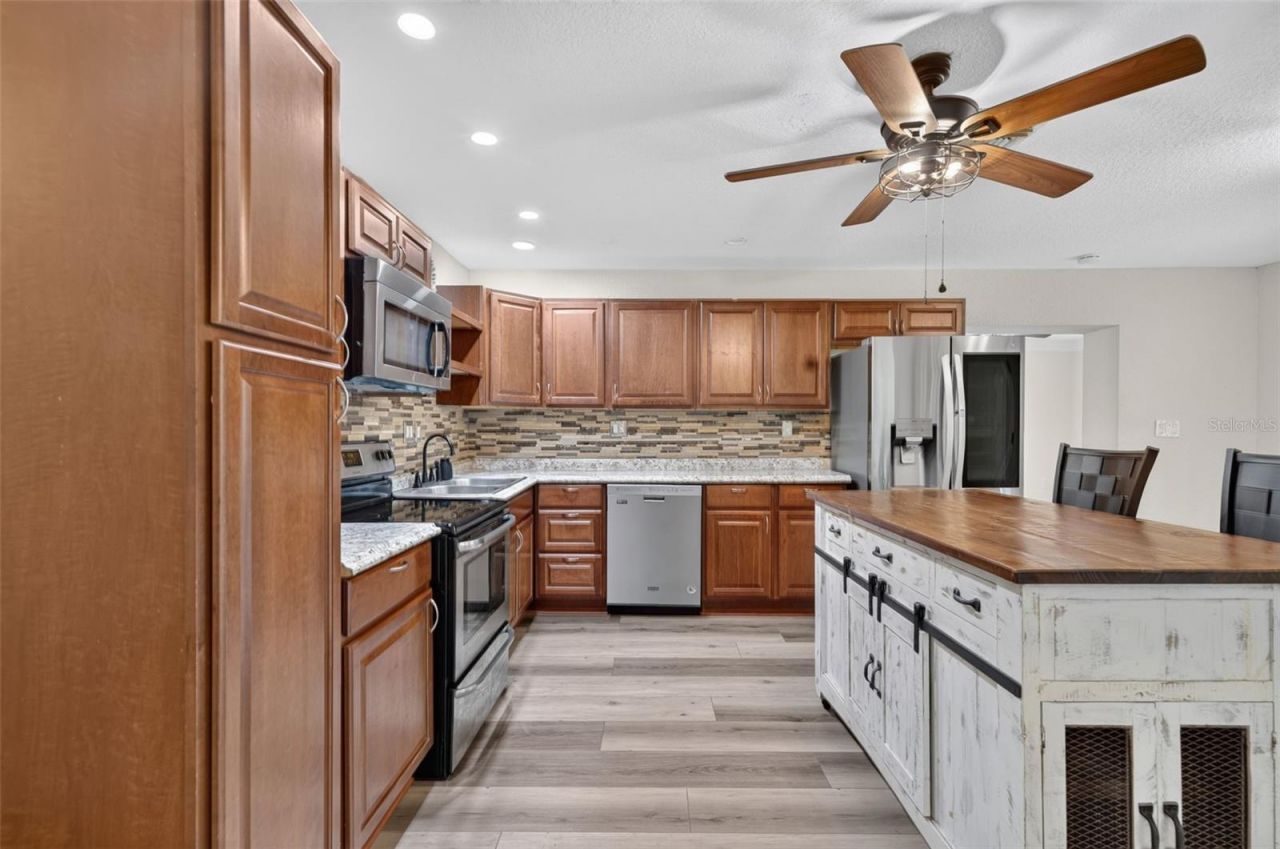 20963 E Colonial Drive, Christmas, FL 32709 Photo